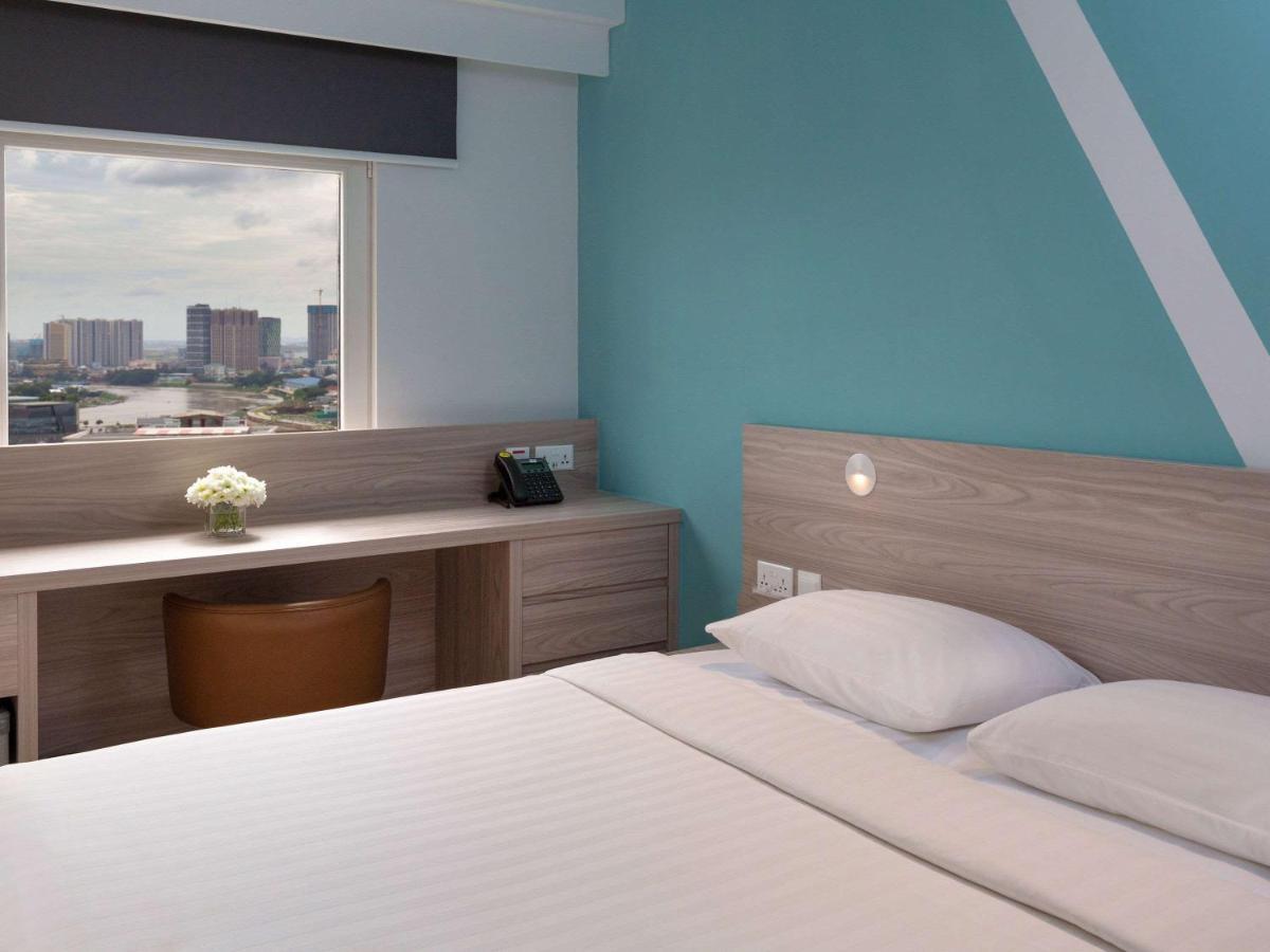 Ibis Budget Phnom Penh Riverside Exterior foto